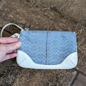 Coach Vintage Signature Canvas Wristlet With Leather Trim Blue/ Ivory